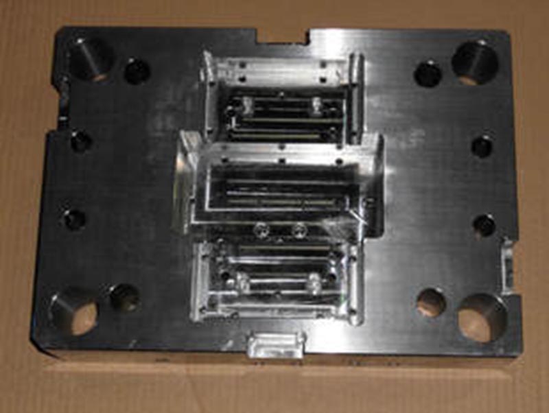 淮上精密塑料模-06